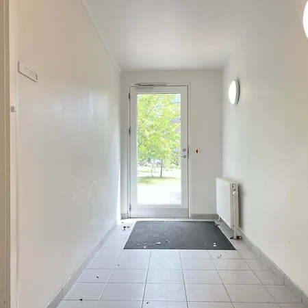 Apartment Cozy One Bedroom On Edvard Thomsens Vej, Copenhagen